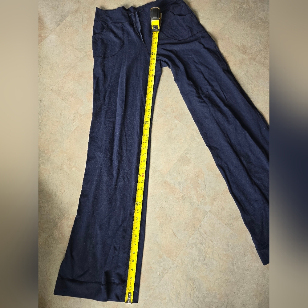 Lululemon Navy Pants for long legs!